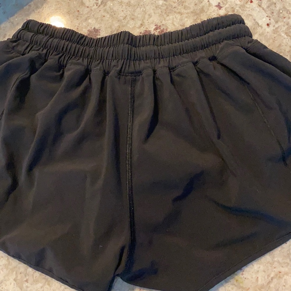 Lululemon Size 4 shorts